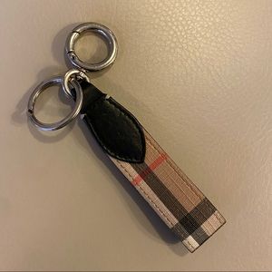 Burberry Key chain